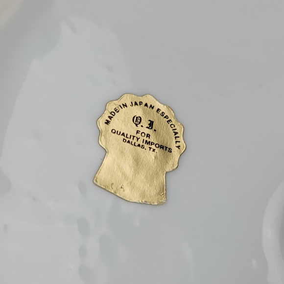 Japanese Porcelain Sleeping Cat Figure - Picture 9 of 13